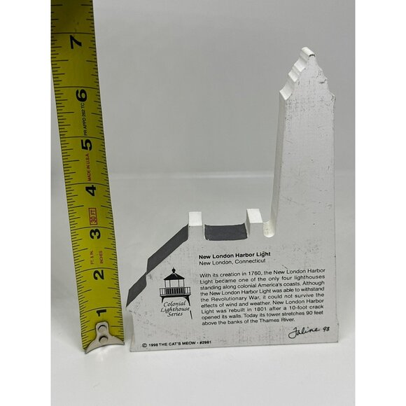 CAT’S MEOW Village New London Harbor Light Colonial Lighthouse 7" Wooden Decor - Picture 7 of 7